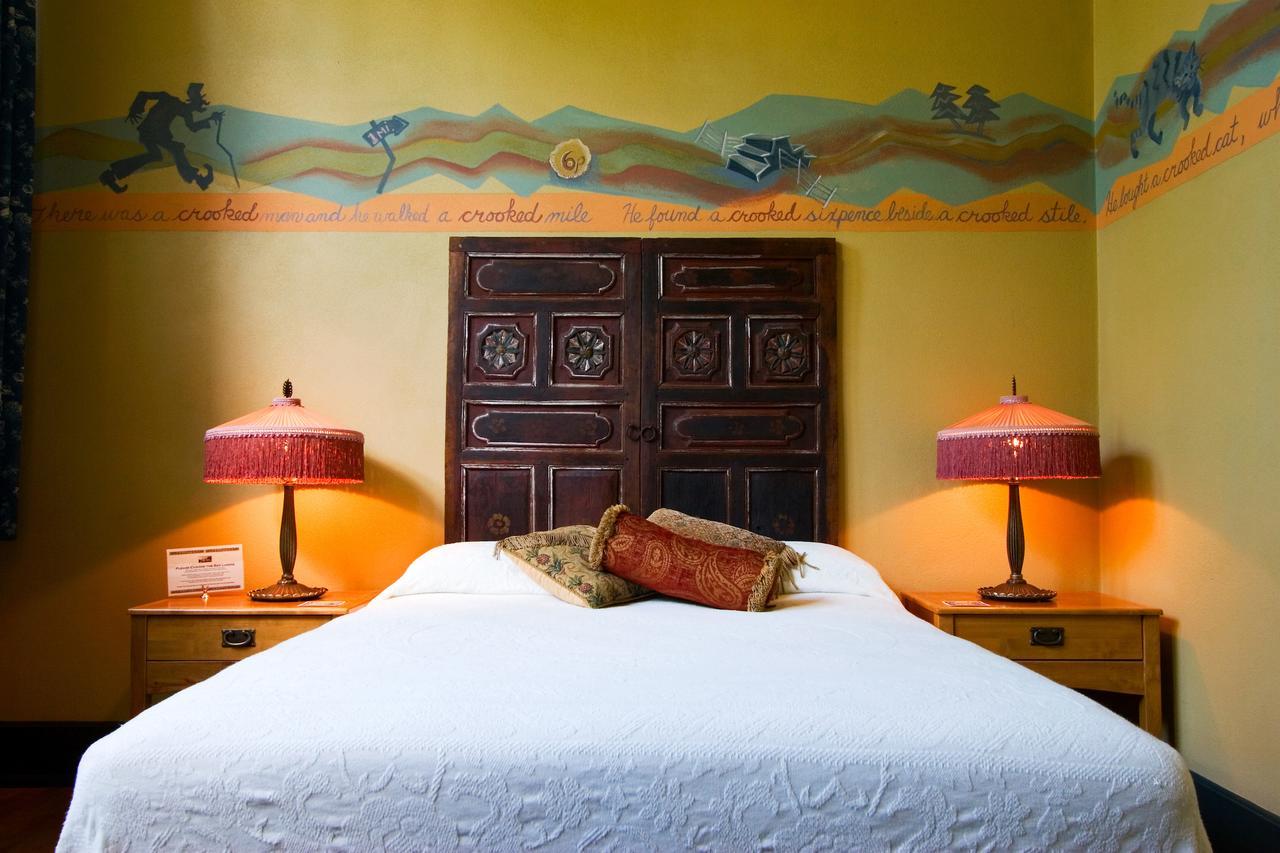 Hotel Mcmenamins Kennedy School Portland Esterno foto
