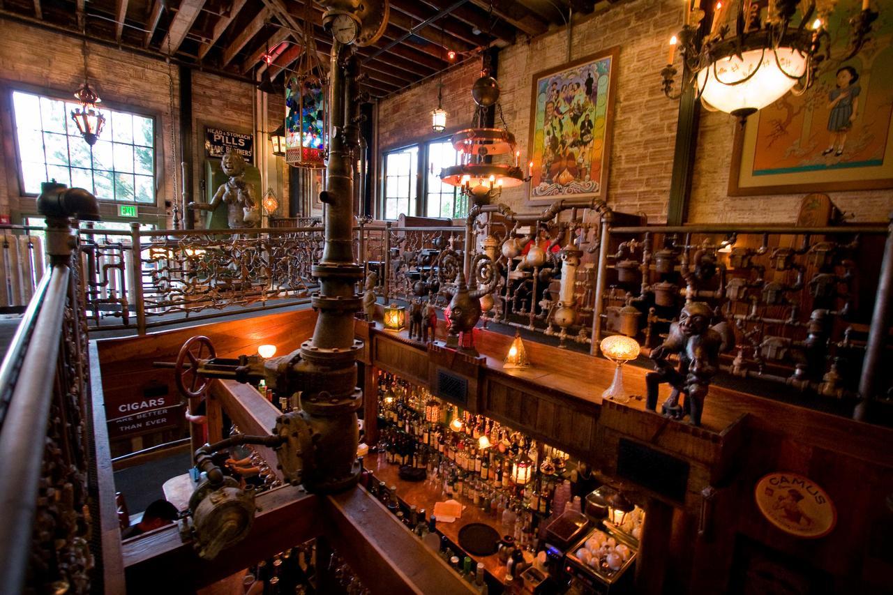 Hotel Mcmenamins Kennedy School Portland Esterno foto