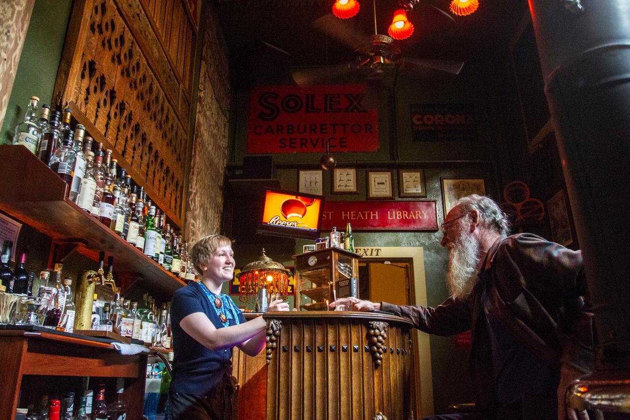 Hotel Mcmenamins Kennedy School Portland Esterno foto