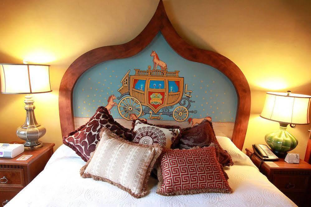 Hotel Mcmenamins Kennedy School Portland Esterno foto